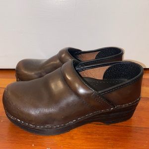 Dansko Brown Clogs - Barely Worn